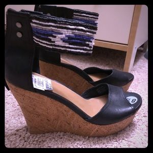 Ugg wedges size 8 1/2